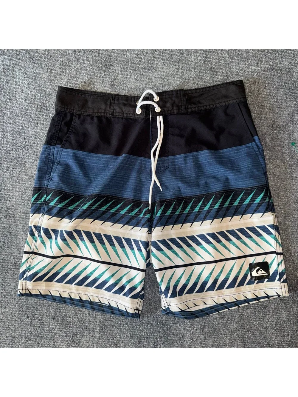 Quiksilver Surf Board Shorts Mens MD Vtg y2k 90s Rare